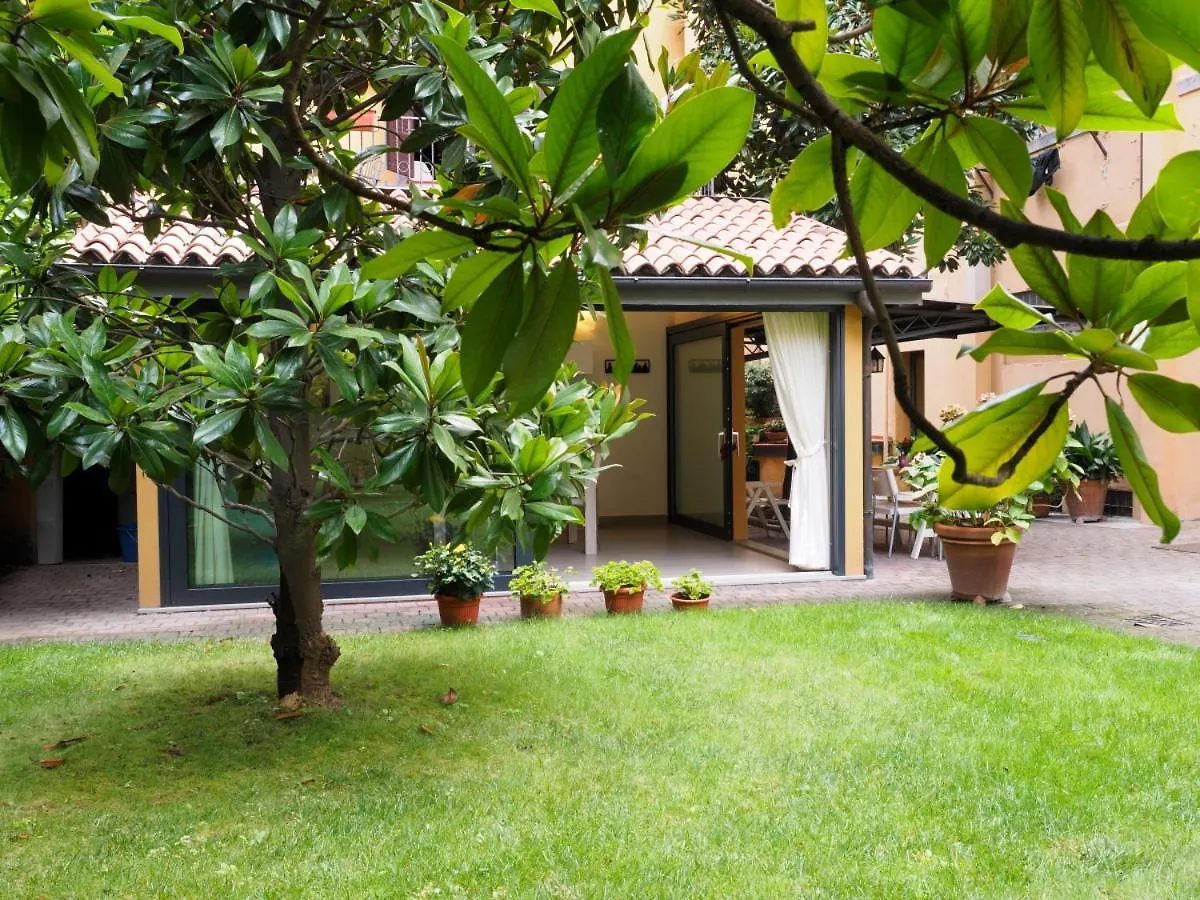 La Magnolia B&B Bologna 0*,
